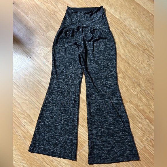3/20 Jessica Simpson Maternity(Small) long flare stretch pants - Picture 5 of 10